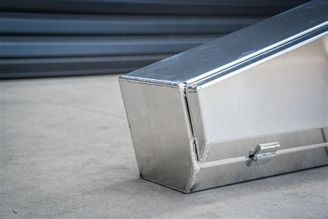 steel tapered under tray tool box|tractor supply tool boxes.